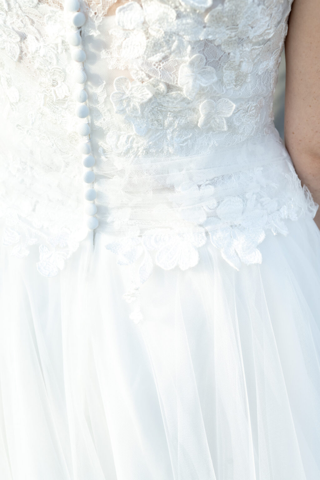 mariage chateau malromé detail robe de mariée