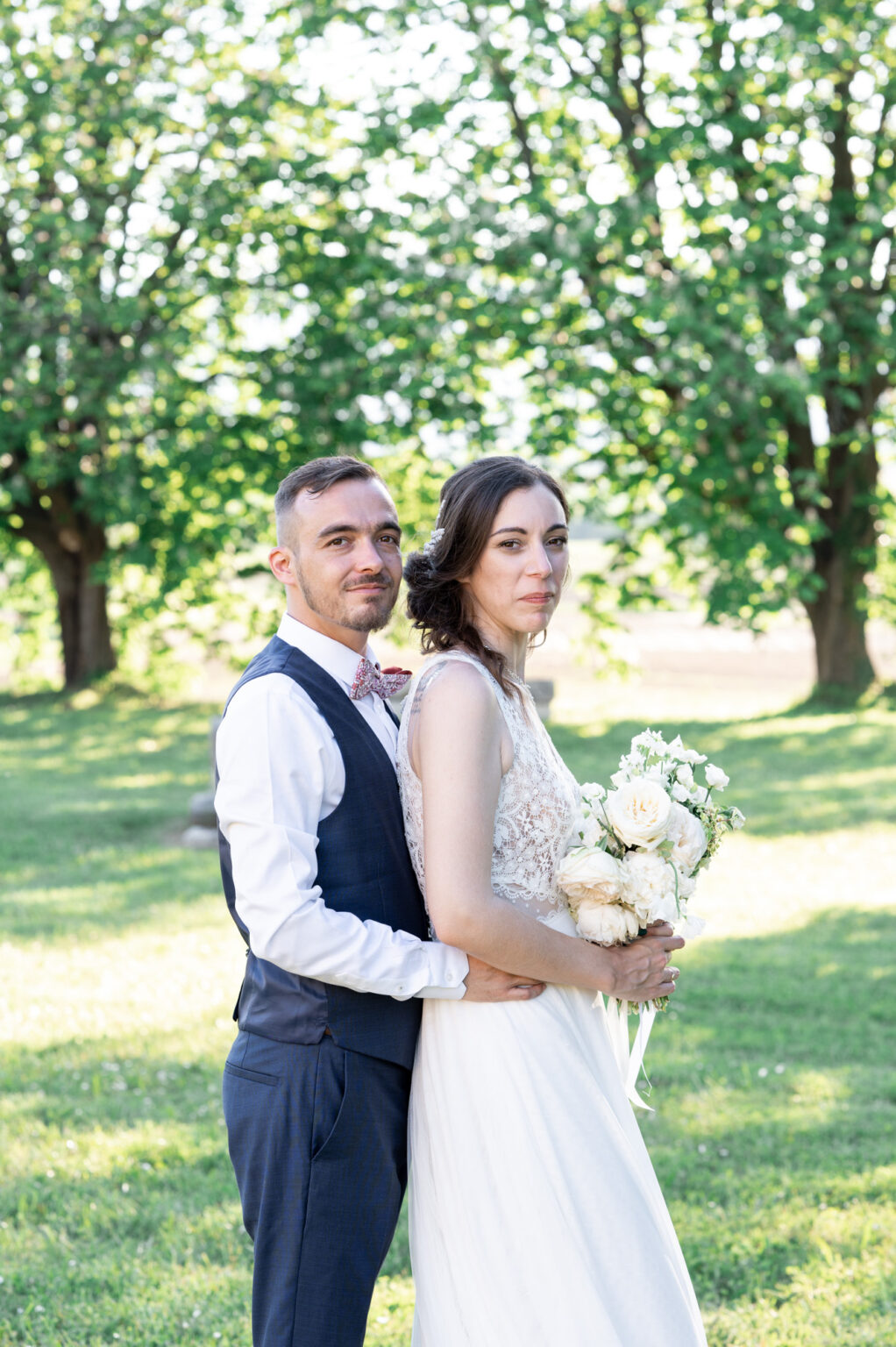 mariés séance couple domaine barbeliere