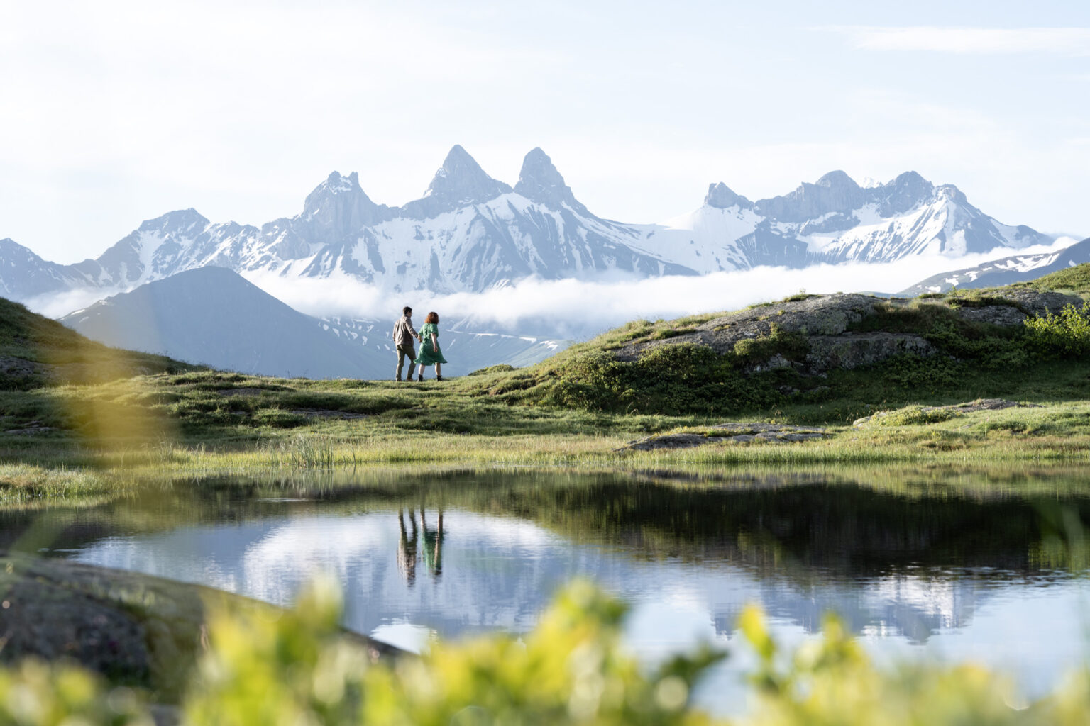 couple montagne lac