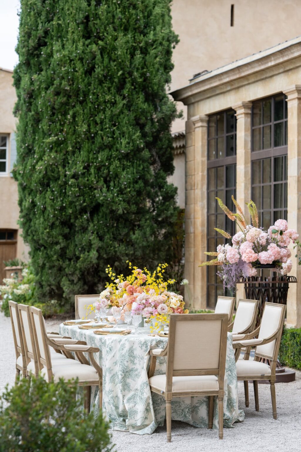 table réception éditorial mariage chateau la gaude