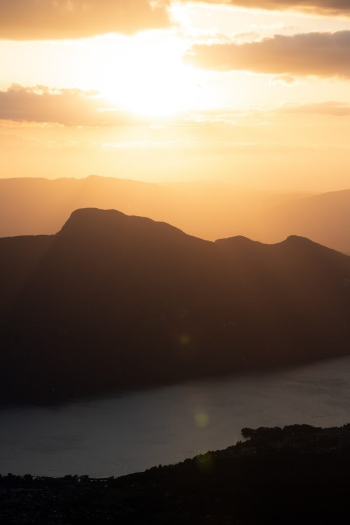 seance couple Revard savoie montagne coucher de soleil