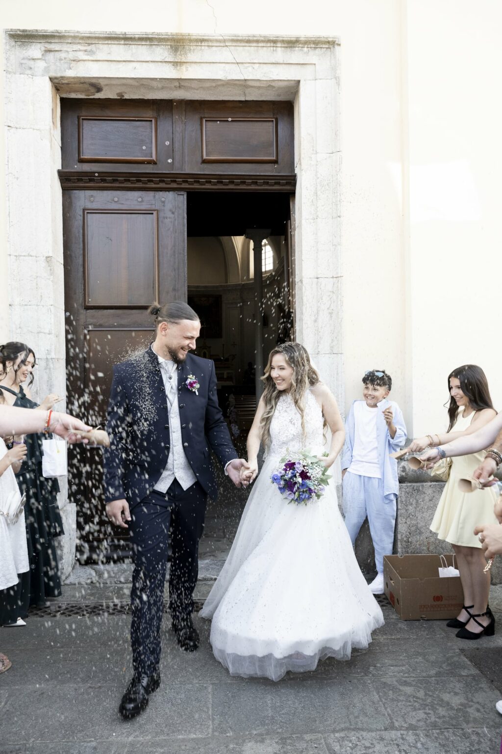 mariage ferme allobroges église sortie