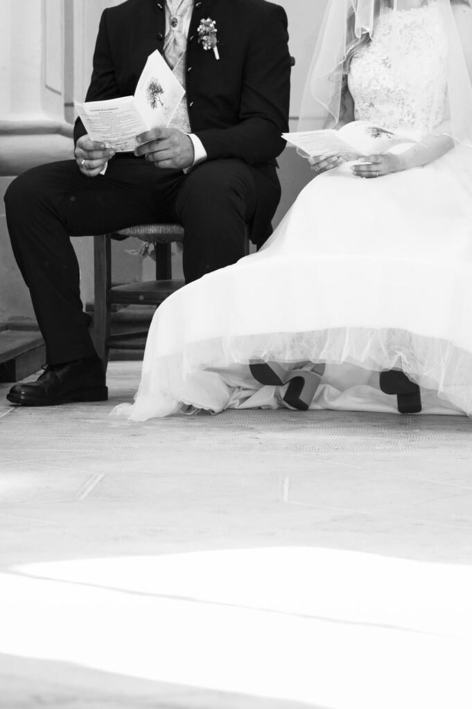mariage savoie mariés église