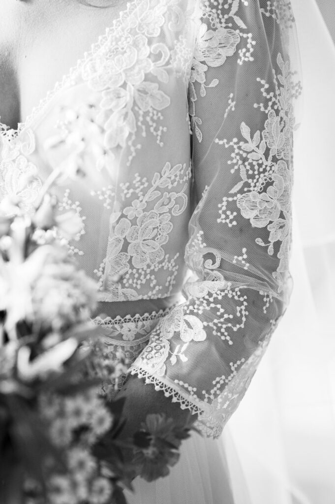 photographe mariage chateau luponnas préparatifs robe