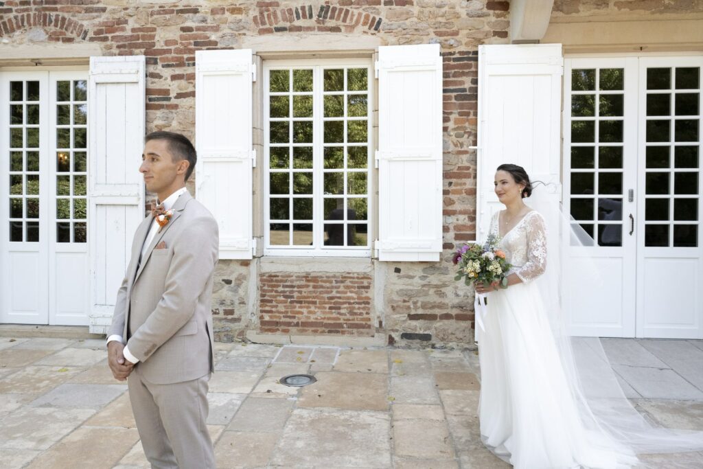 photographe mariage chateau luponnas first look