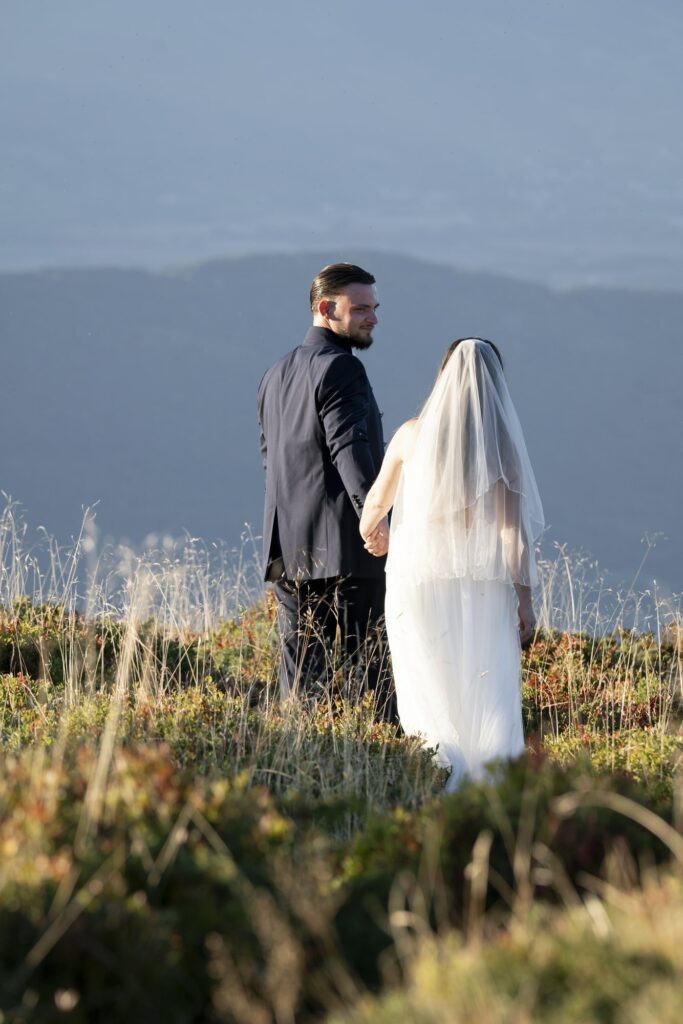 mariés montagne trash the dress