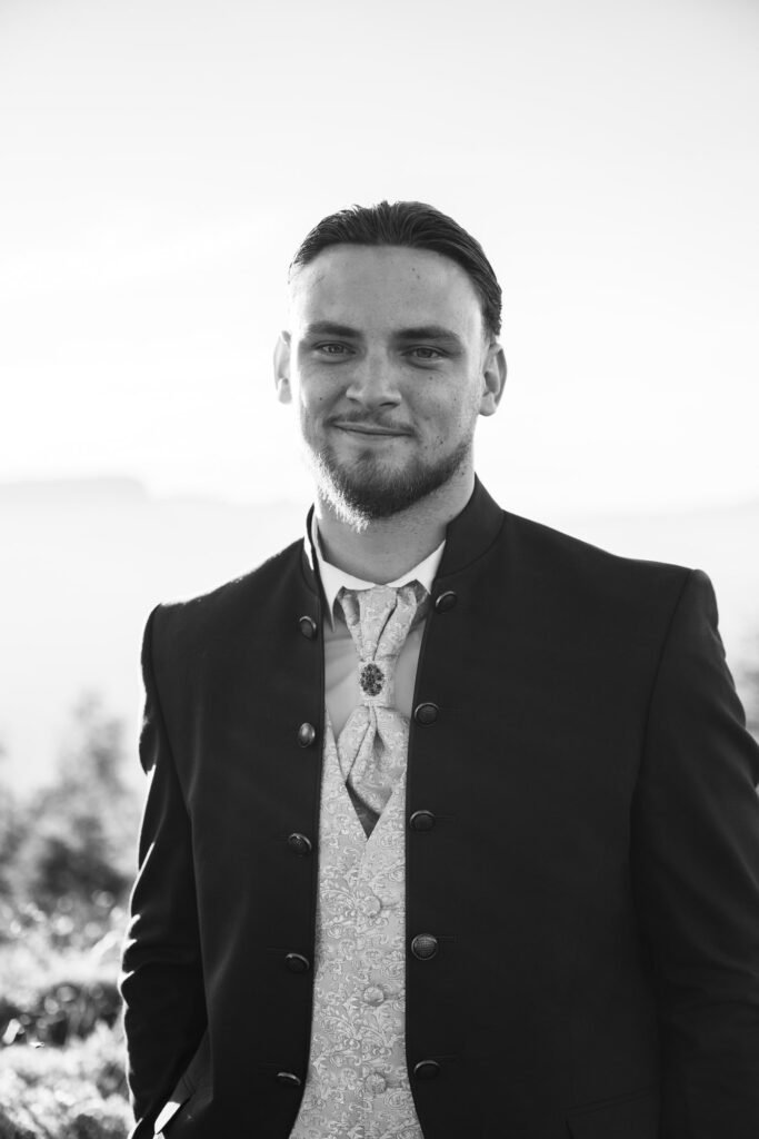 marié montagne trash the dress