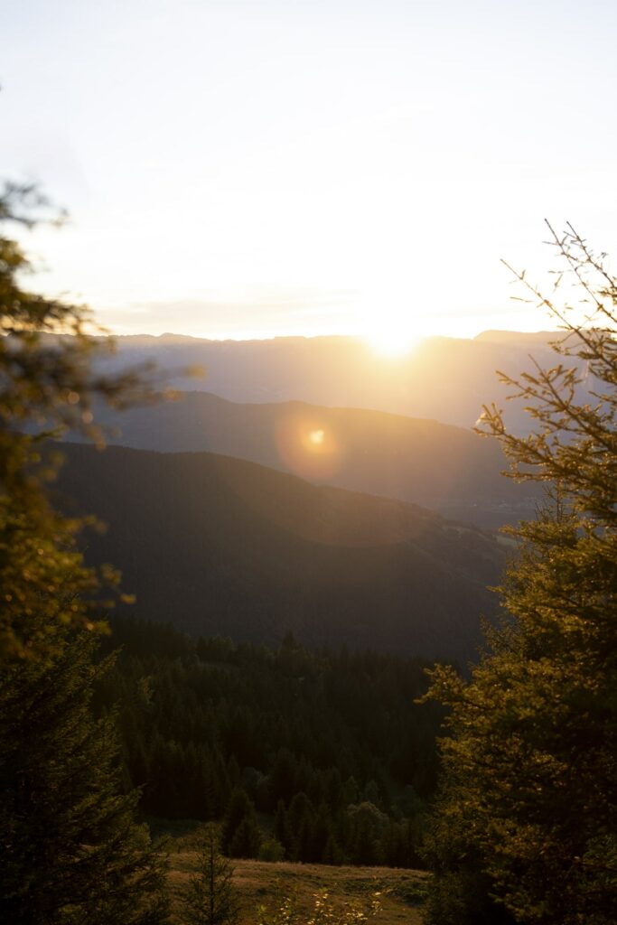 coucher du soleil montagne
