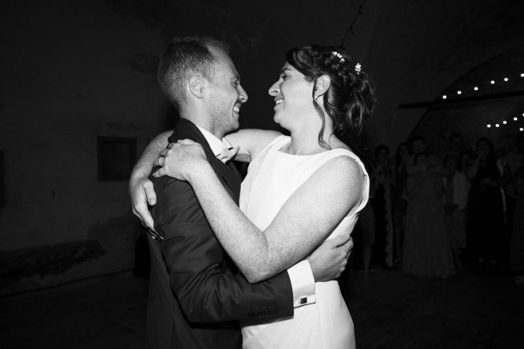 mariage fort marie Therese danse mariés