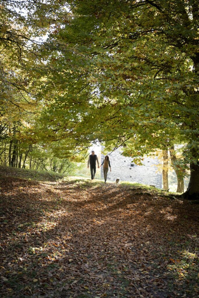 seance couple tours montmayer automne