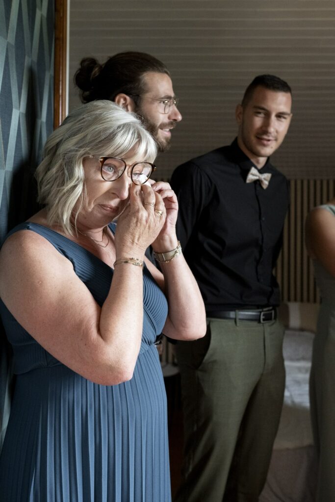 mariage chateau escart préparatifs marié pleurs