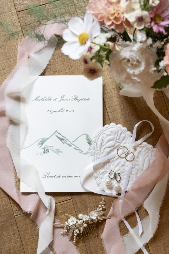 flatlay mariage montagne
