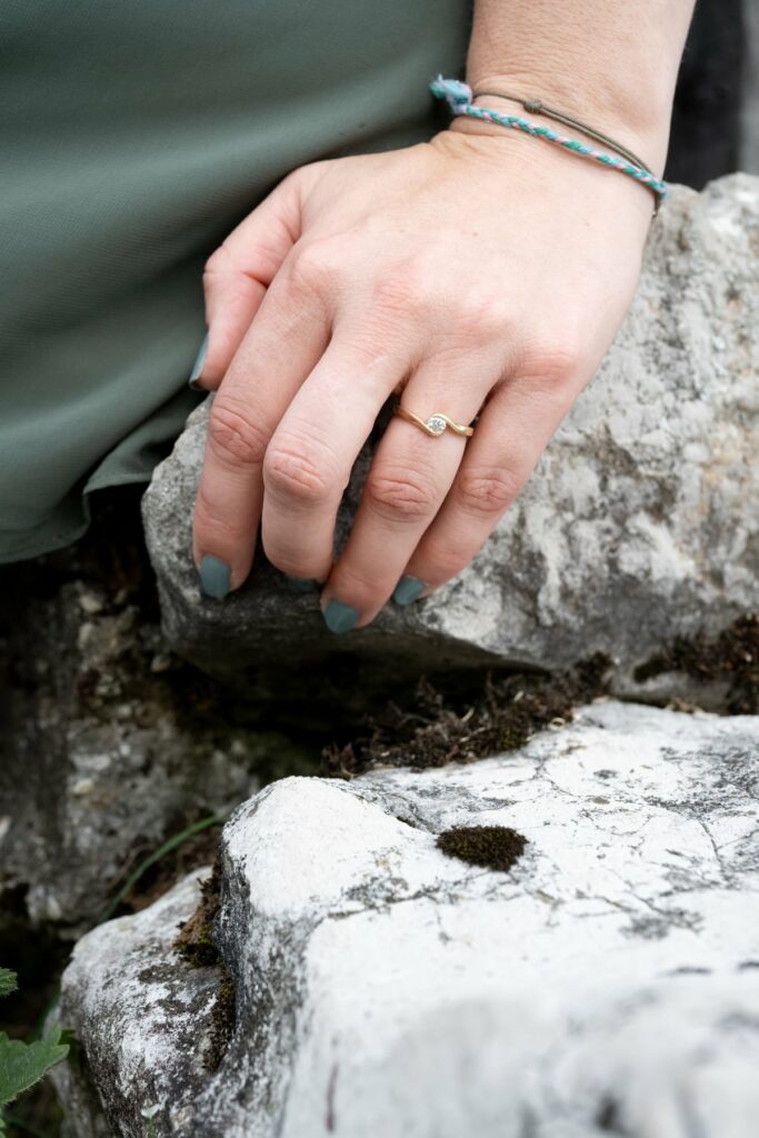 bague fiançailles rocher