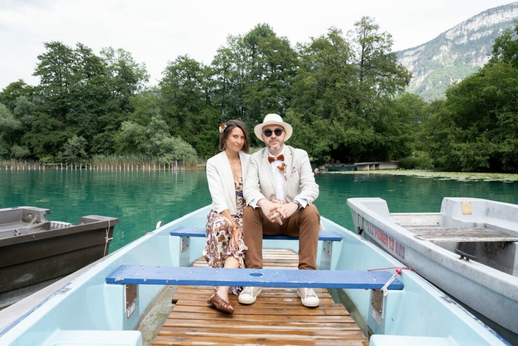 mariage intimiste lac aiguebelette barque