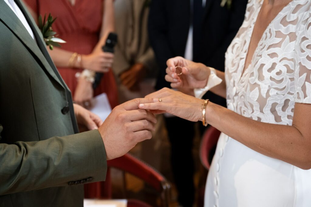 échange alliance mariage église